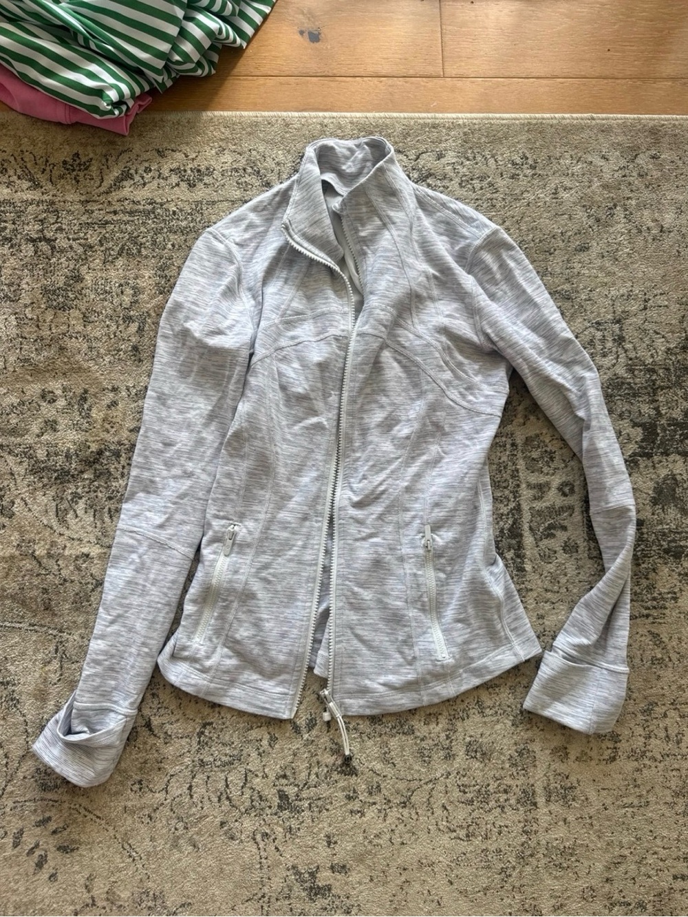 Lululemon Light Gray Women's Zip-Up Jacket Size 6
